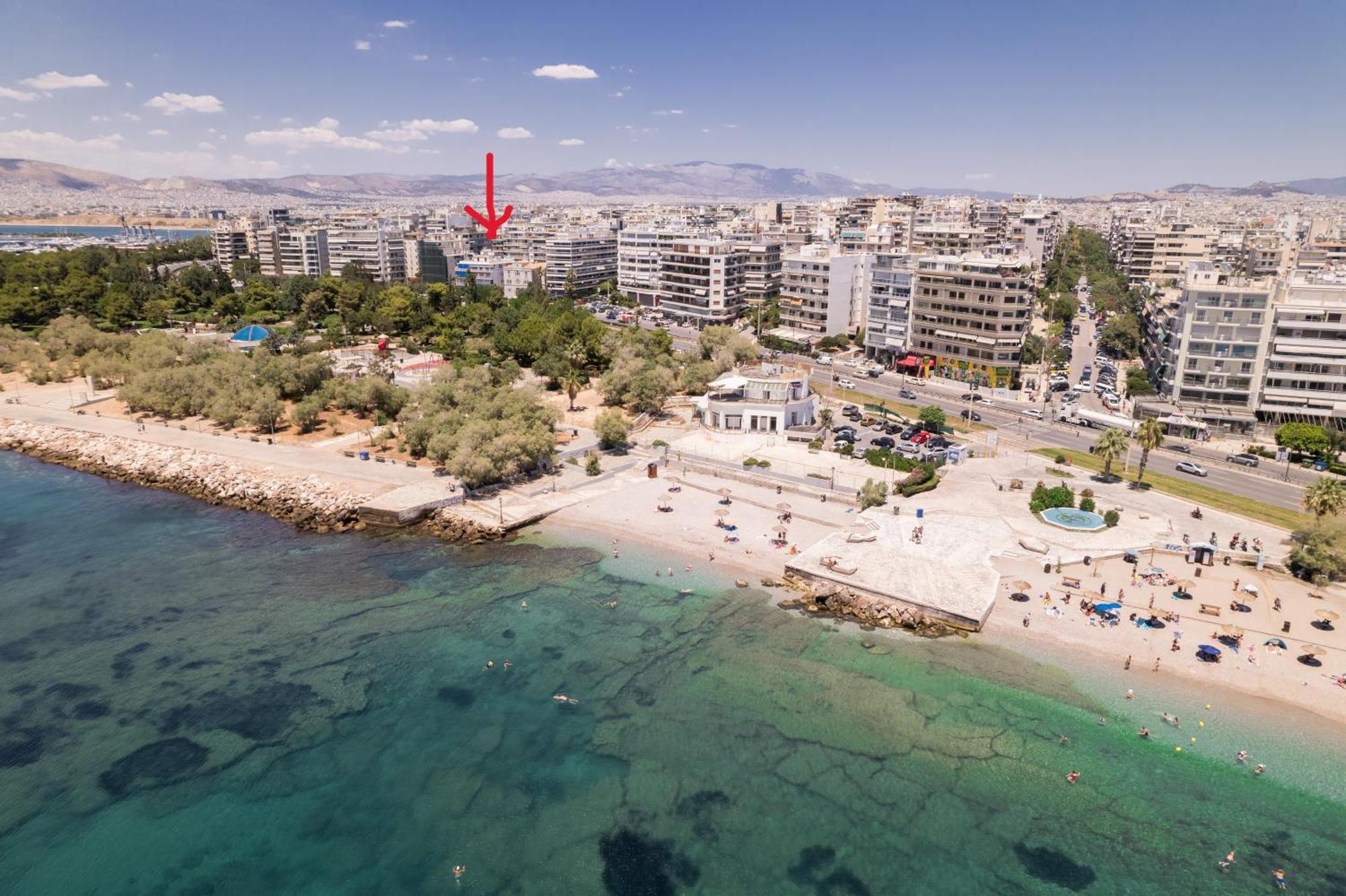 Luxury Seaside Apartment Next To Starbucks Opossite The Beach Park Of Flisvos Афіни Екстер'єр фото